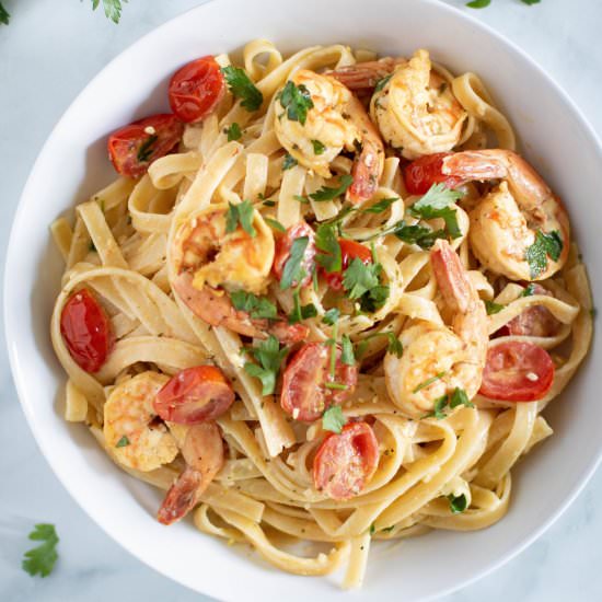 Savory Lemon Garlic Shrimp Pasta