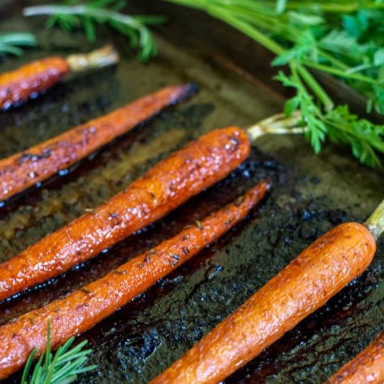 Honey Herb Roasted Carrots