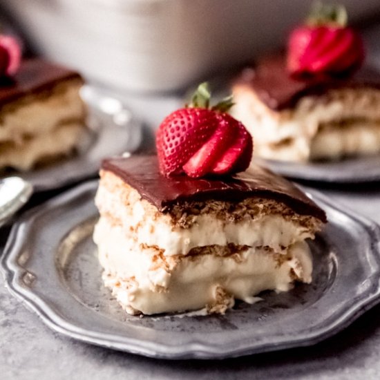 NO-BAKE CHOCOLATE ECLAIR CAKE