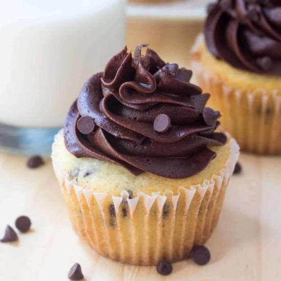 CHOCOLATE CHIP CUPCAKES