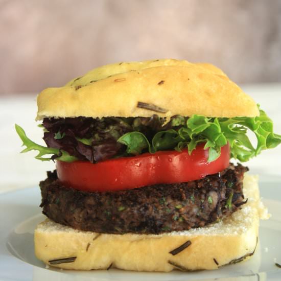 Chipotle Black Bean Mushroom Burger