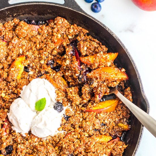 Paleo Peach & Blueberry Crisp