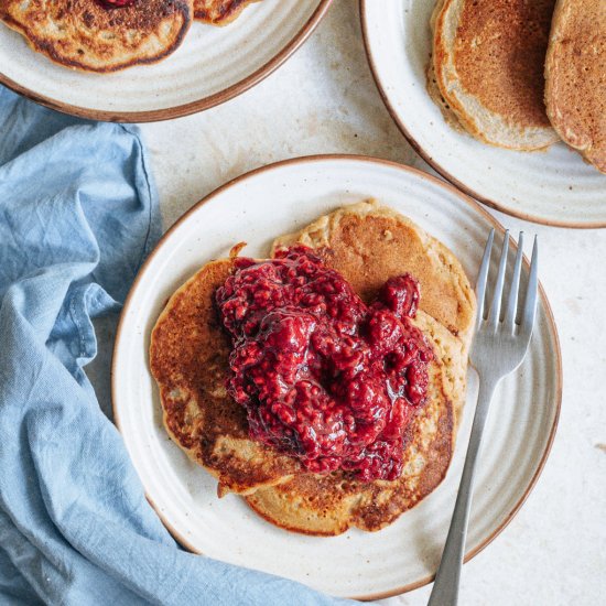 Banana oat pancakes + berry compote