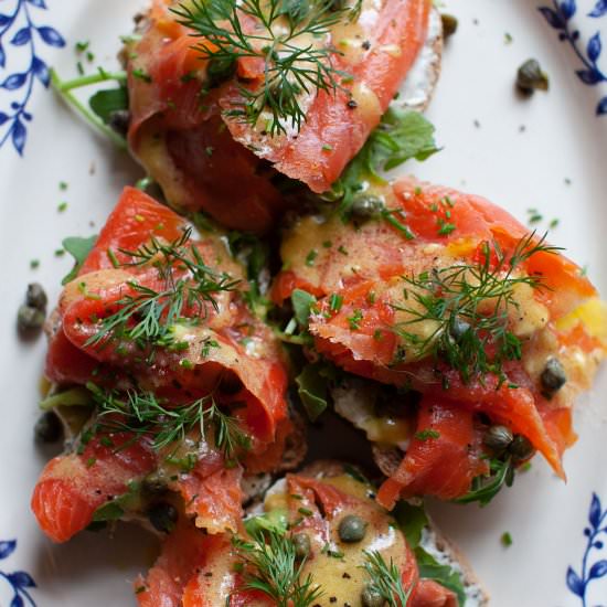 Smoked Salmon Appetizer Bites