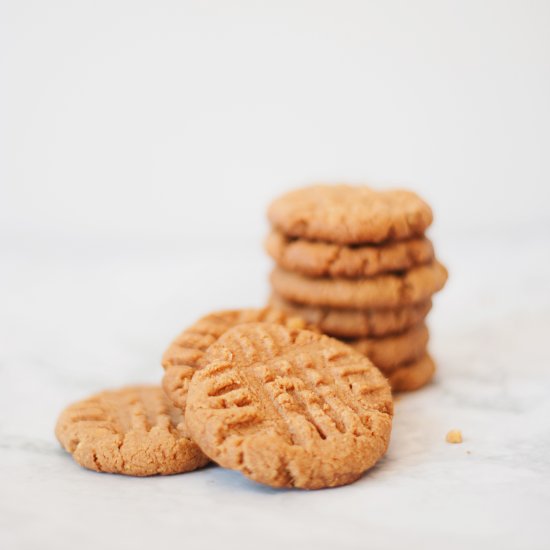 The Easiest Vegan PB Cookies