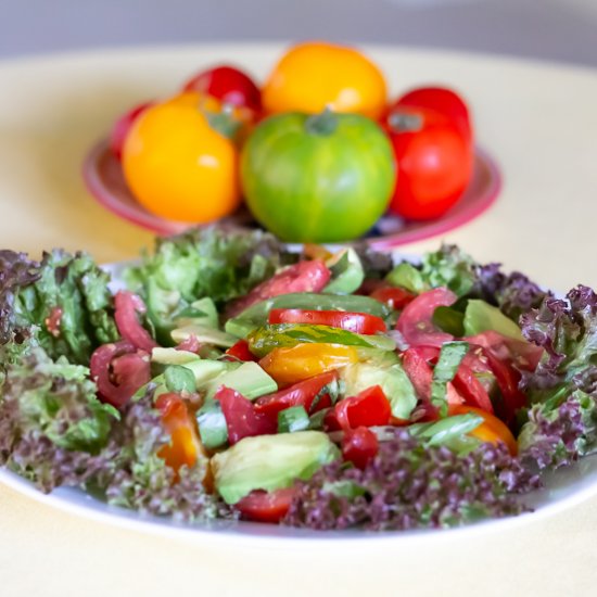 Summer Tomatoes & Avocado Salad