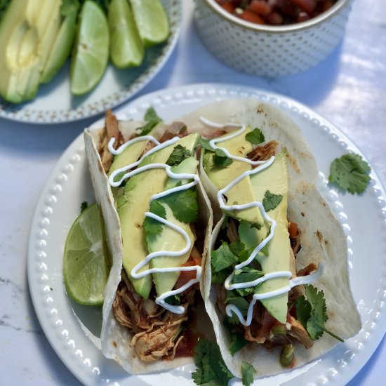 Slow Cooker Chipotle Chicken Tacos