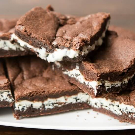 COOKIES AND CREAM BROWNIES [+ VIDEO