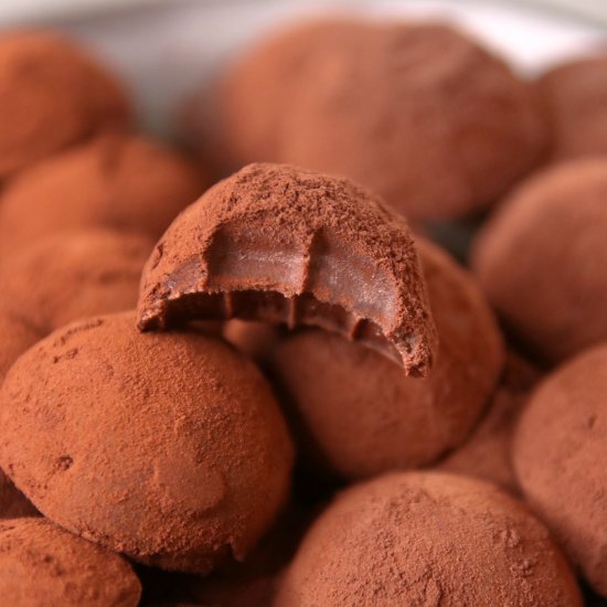 The Easiest Chocolate Truffles