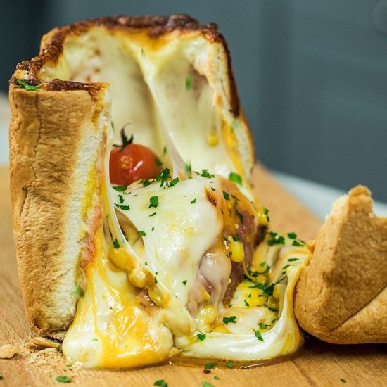 Mozzarella Spinach Stuffed Bread