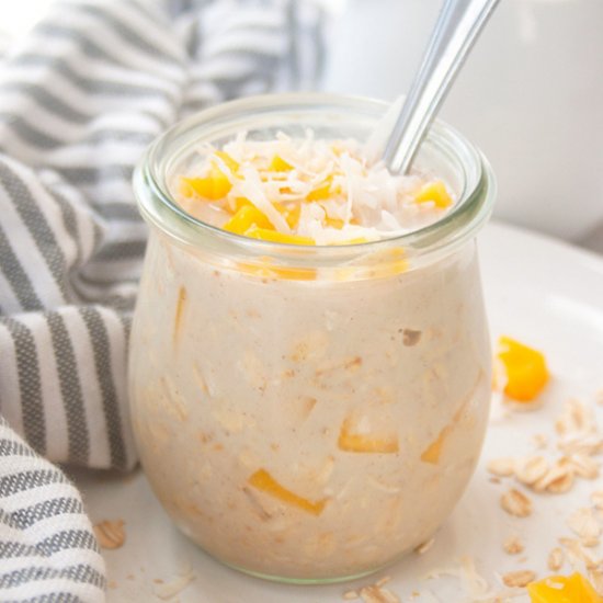 Creamy Mango Overnight Oats