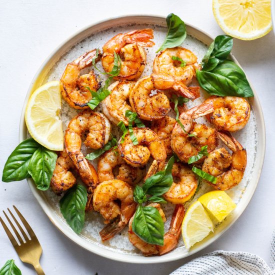 Easy Garlic Basil Sautéed Shrimp