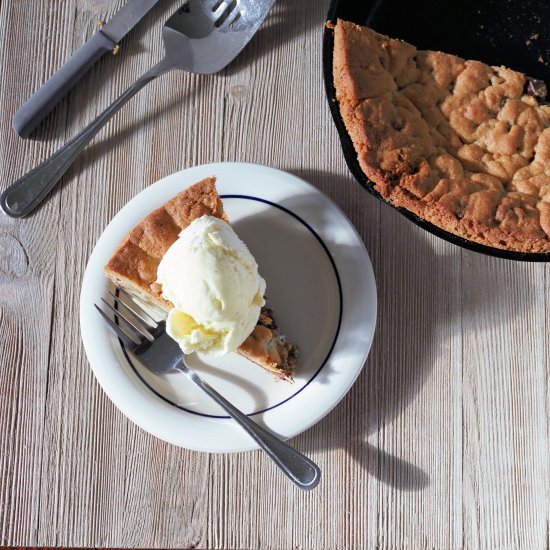 Mint Chocolate Chip Skillet Cookie