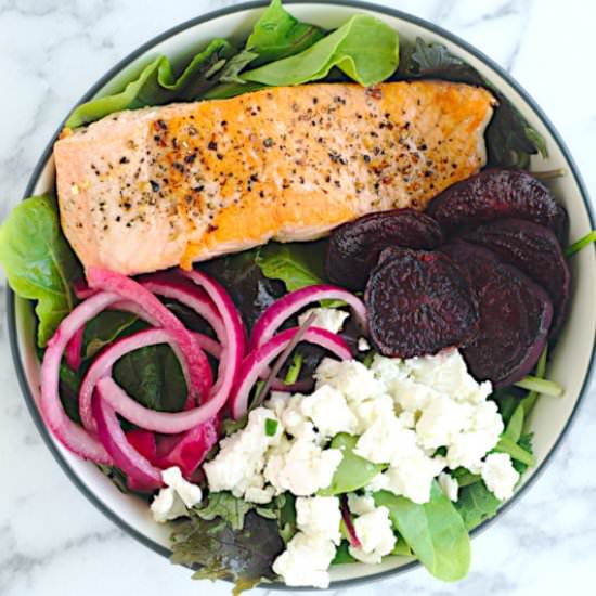 Beet + Goat Cheese Green Salad