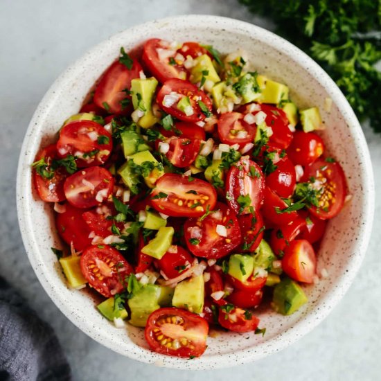 Avocado tomato salad