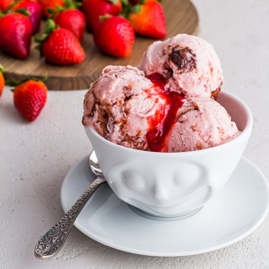 Strawberry Lemongrass Ice Cream