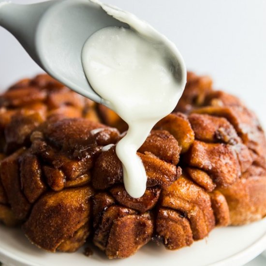 Cinnamon Roll Monkey Bread