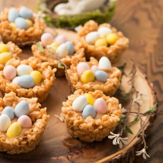 PEANUT BUTTER CREAM FILLED EGG NEST