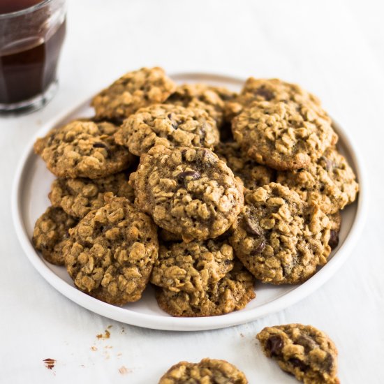 Chocolate Chip Oatmeal Cookies