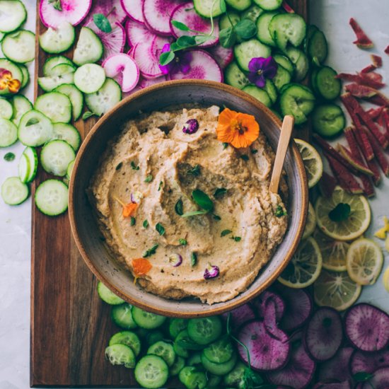 Roasted Cauliflower Garlic Hummus