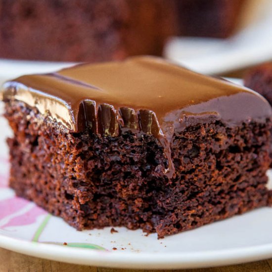 Best Chocolate Cake with Ganache