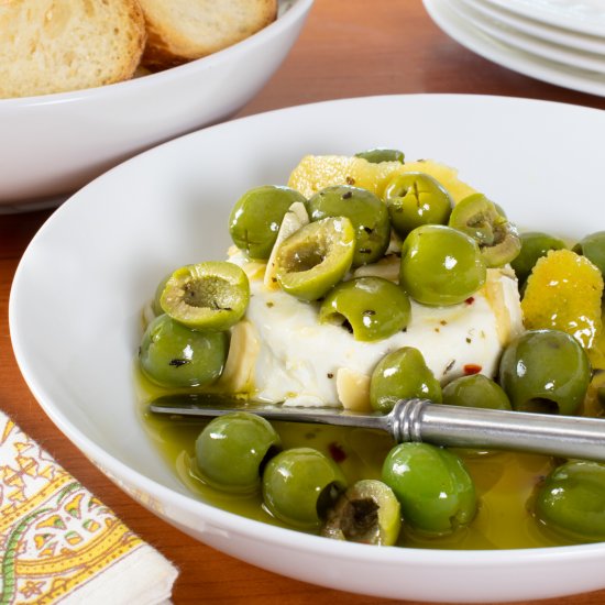 Marinated Olives & Goat Cheese with