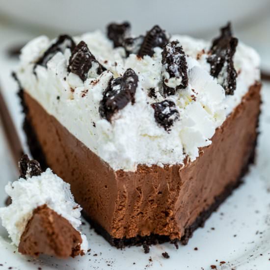 No Bake Chocolate Pie