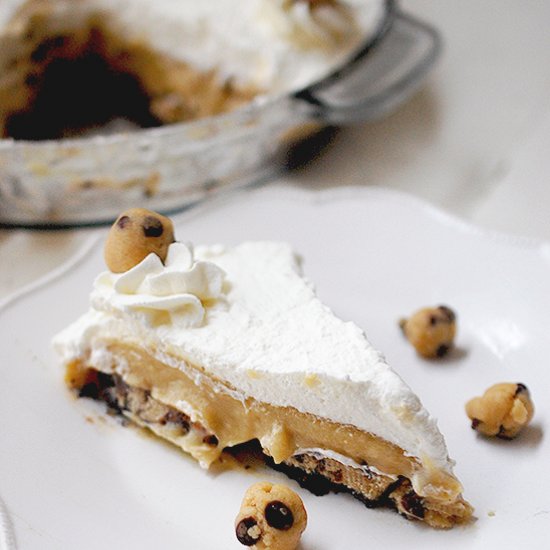 Cookie dough cream pie