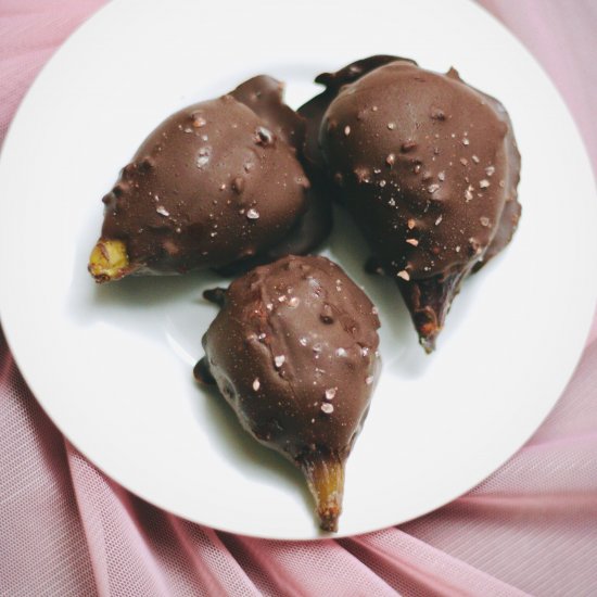 Dark Chocolate Covered Tahini Figs