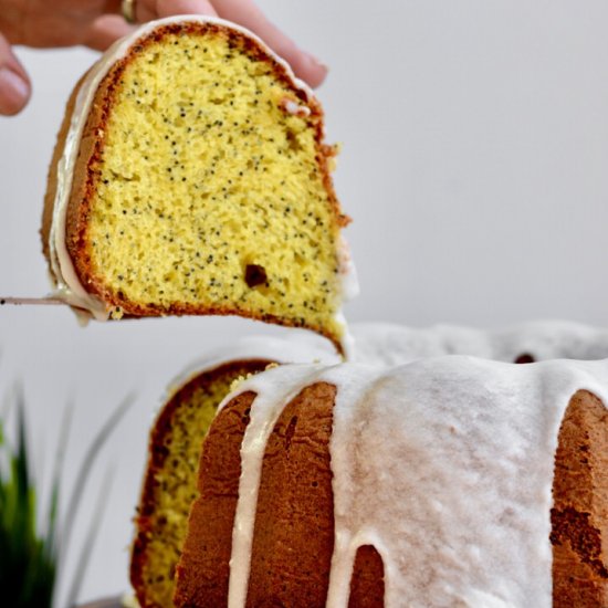 Lemon Poppy Seed Cake