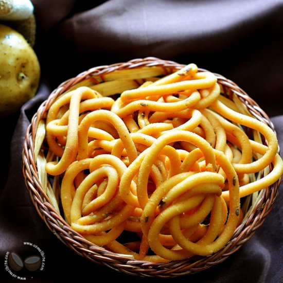 Potato Murukku Recipe | Aloo Chakli