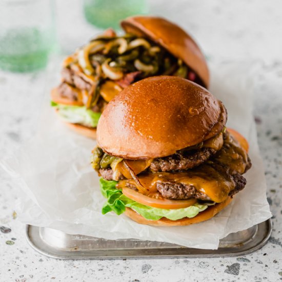 Green Chile Cheeseburgers