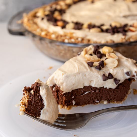 No Bake Chocolate Peanut Butter Pie