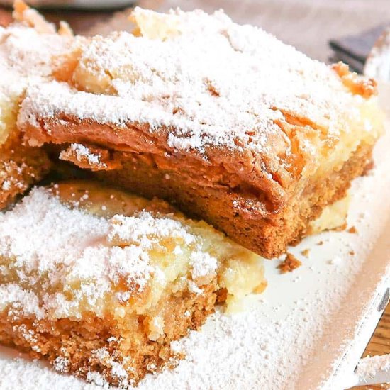 Almond Ooey Gooey Butter Cake