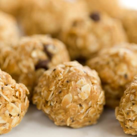 Peanut Butter Oat Balls