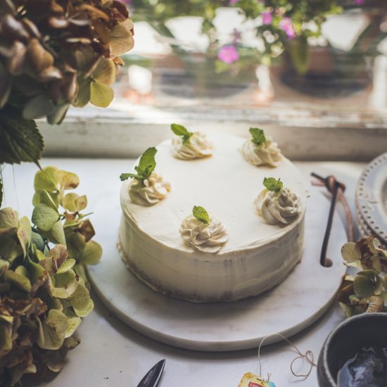 Jasmine Tea Cake with Whipped Cream