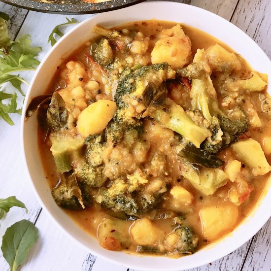 Healthy Broccoli Potato Curry