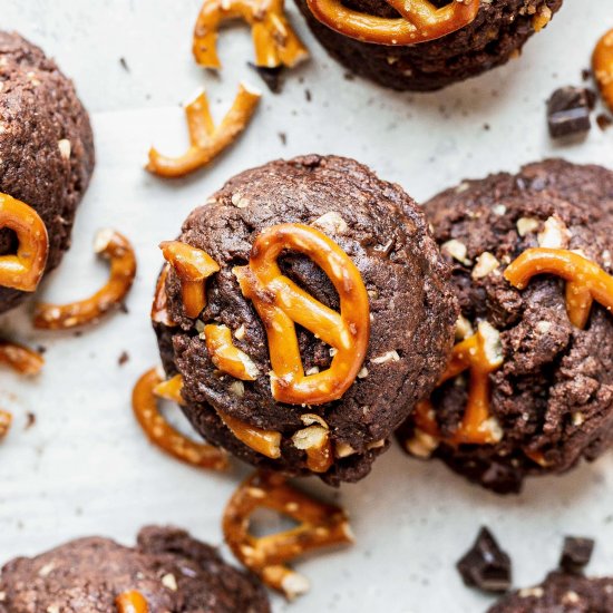 Loaded Chocolate Pretzel Cookies