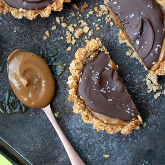 Vegan Chocolate Caramel Tarts