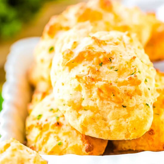 Cheddar Bay Biscuits