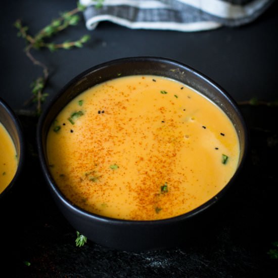 CREAMY KETO PUMPKIN SOUP