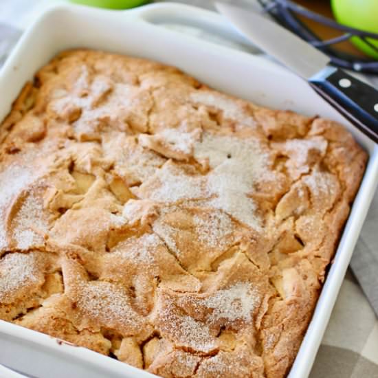 Easy Apple Cake Recipe