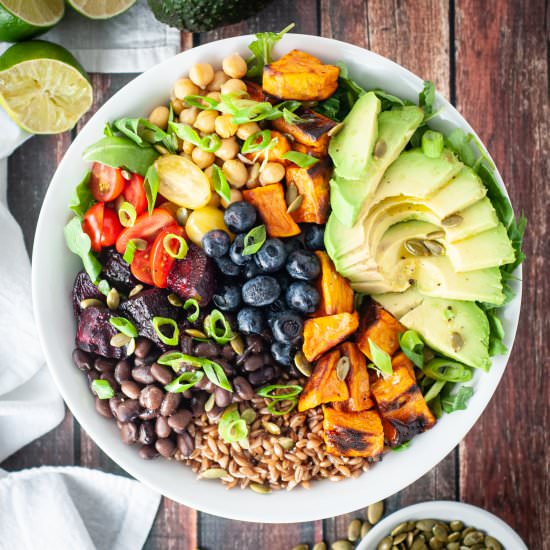 Power bowl with farro, avocado +