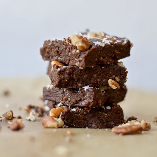 Healthy No Bake Vegan Brownies