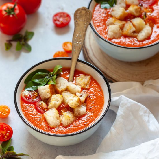 Easy Tomato Gazpacho Soup