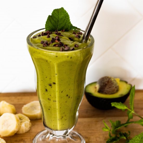 Matcha Avocado Mint Chip Smoothie