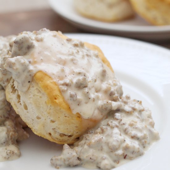 Creamy Biscuits and Sausage Gravy