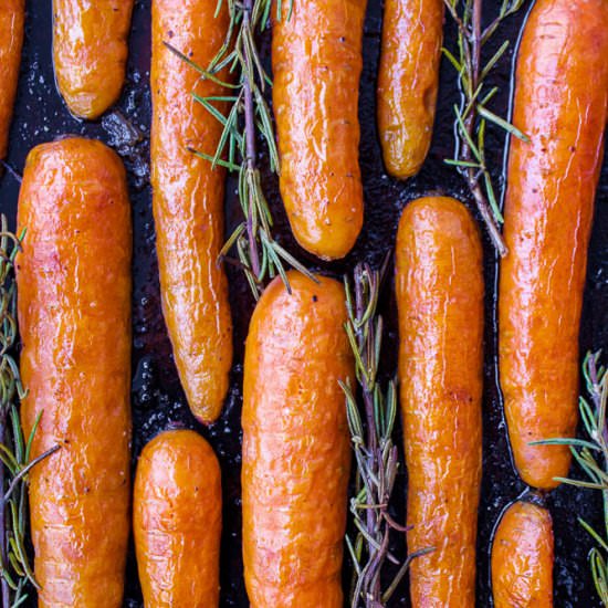 Roasted Maple Rosemary Carrots