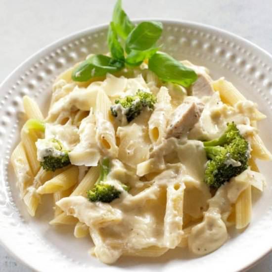 Chicken Broccoli Alfredo