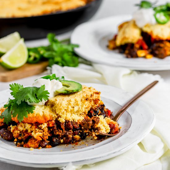 One Skillet Cornbread Chili